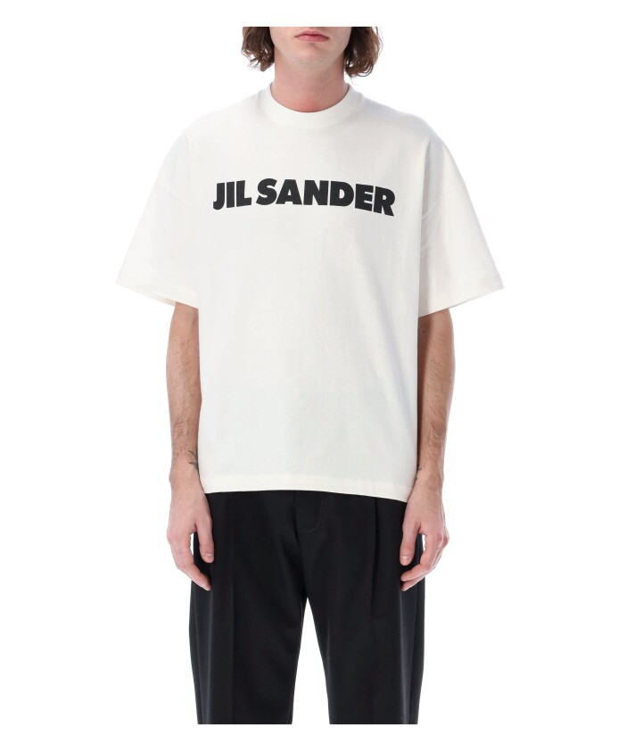 short-sleeve-crew-neck-t-shirt