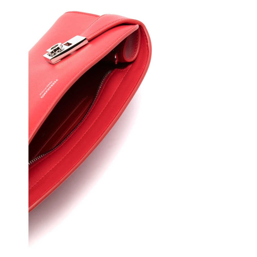 Salvatore Ferragamo Flame Red Hug Stijlvolle Handtas Red Dames