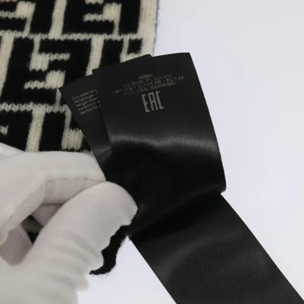 Fendi Vintage Pre-owned Wool scarves Black Dames