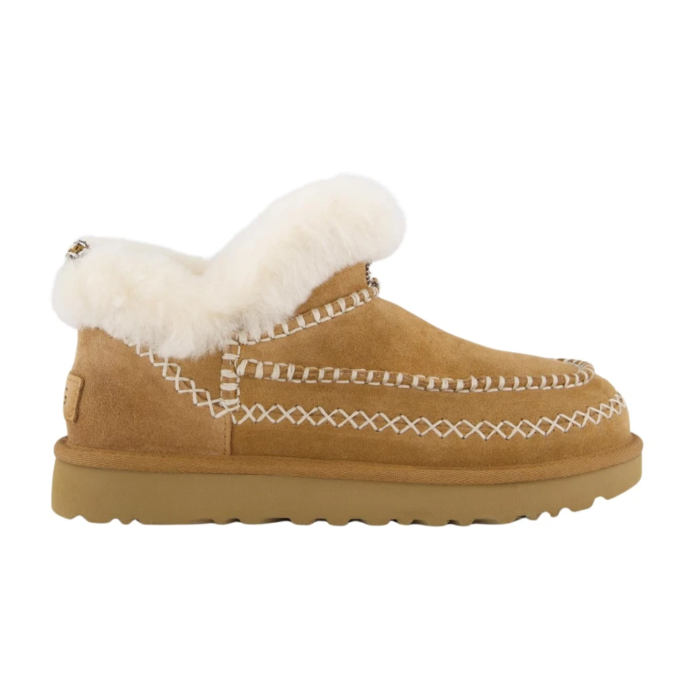 UGG Classic Ultra Mini Alpinistövlar Beige, Dam