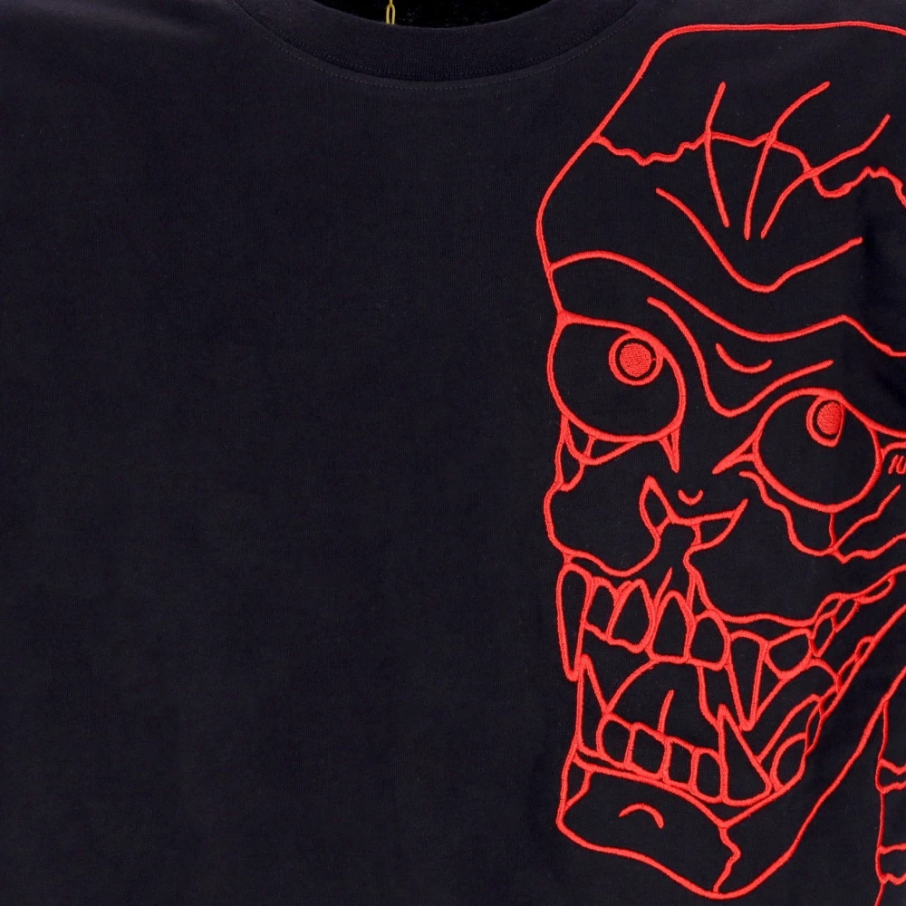 Iuter Skull Tee Zwart Rood Korte Mouw Black Heren