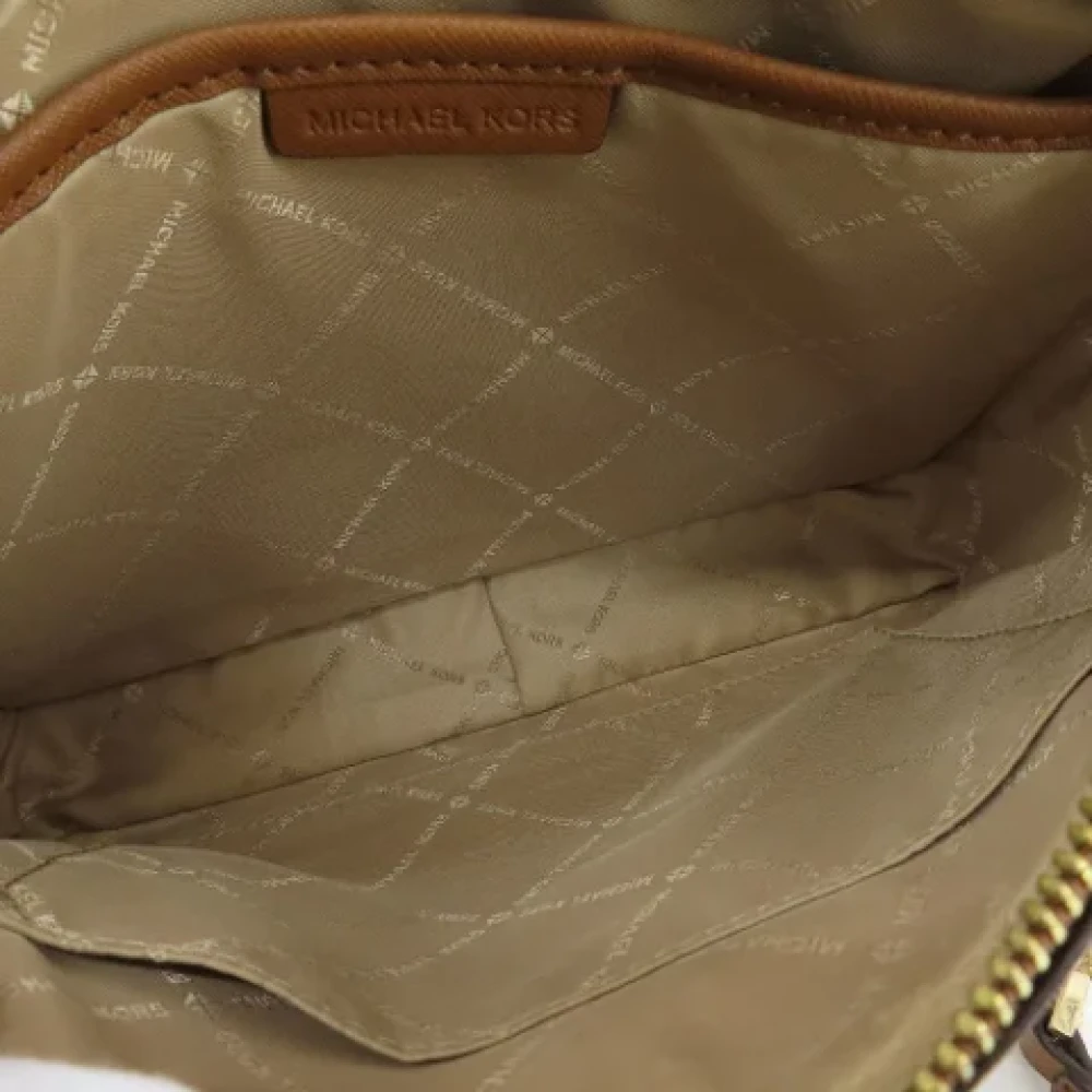 Michael Kors Pre-owned Plastic shoulder-bags Beige Dames