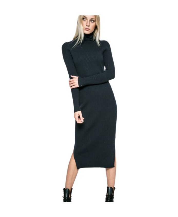 robe-pull-col-roule-en-maille-cotelee
