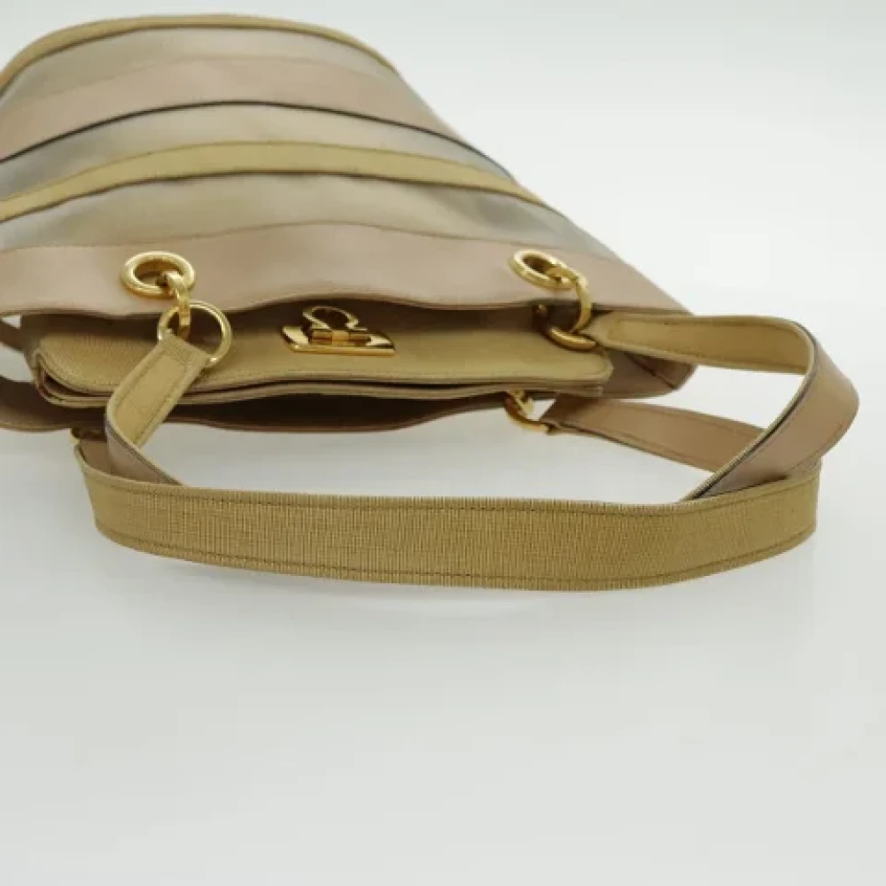 Salvatore Ferragamo Pre-owned Leather handbags Beige Dames