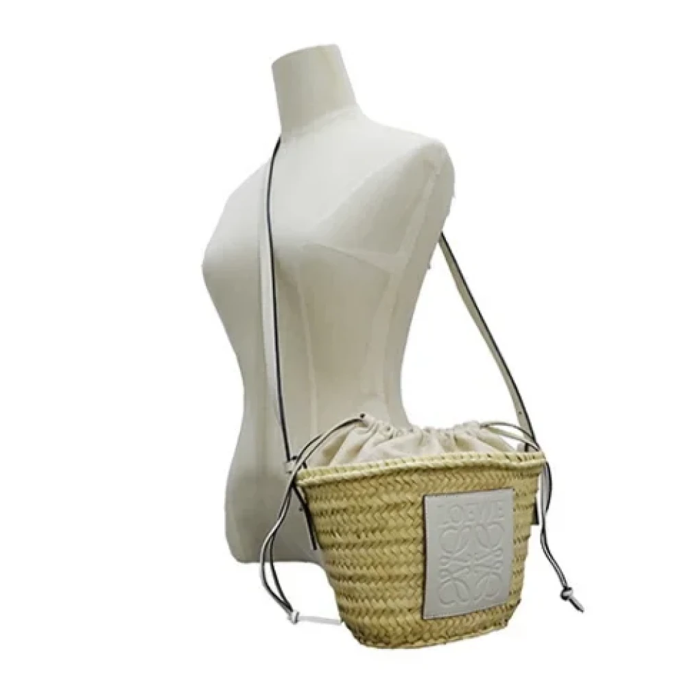 Loewe Pre-owned Fabric shoulder-bags White Dames