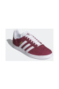 sneakers-bordeaux-en-daim-semelle-en-caoutchouc