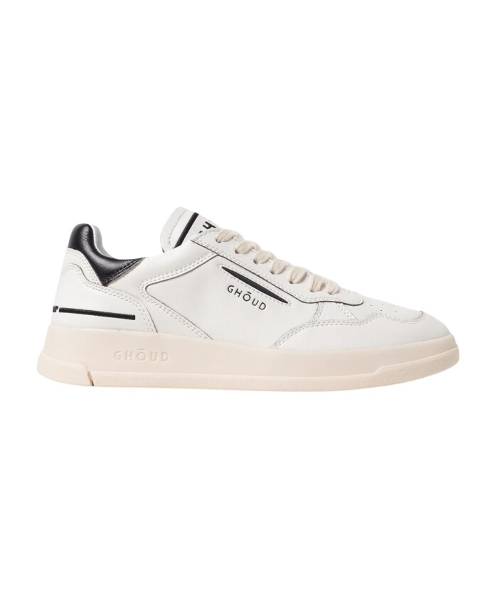 tweener-sneakers