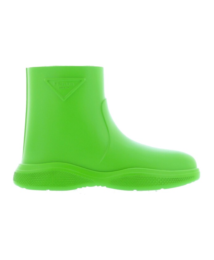 logo-rubber-boots-with-relief-detail