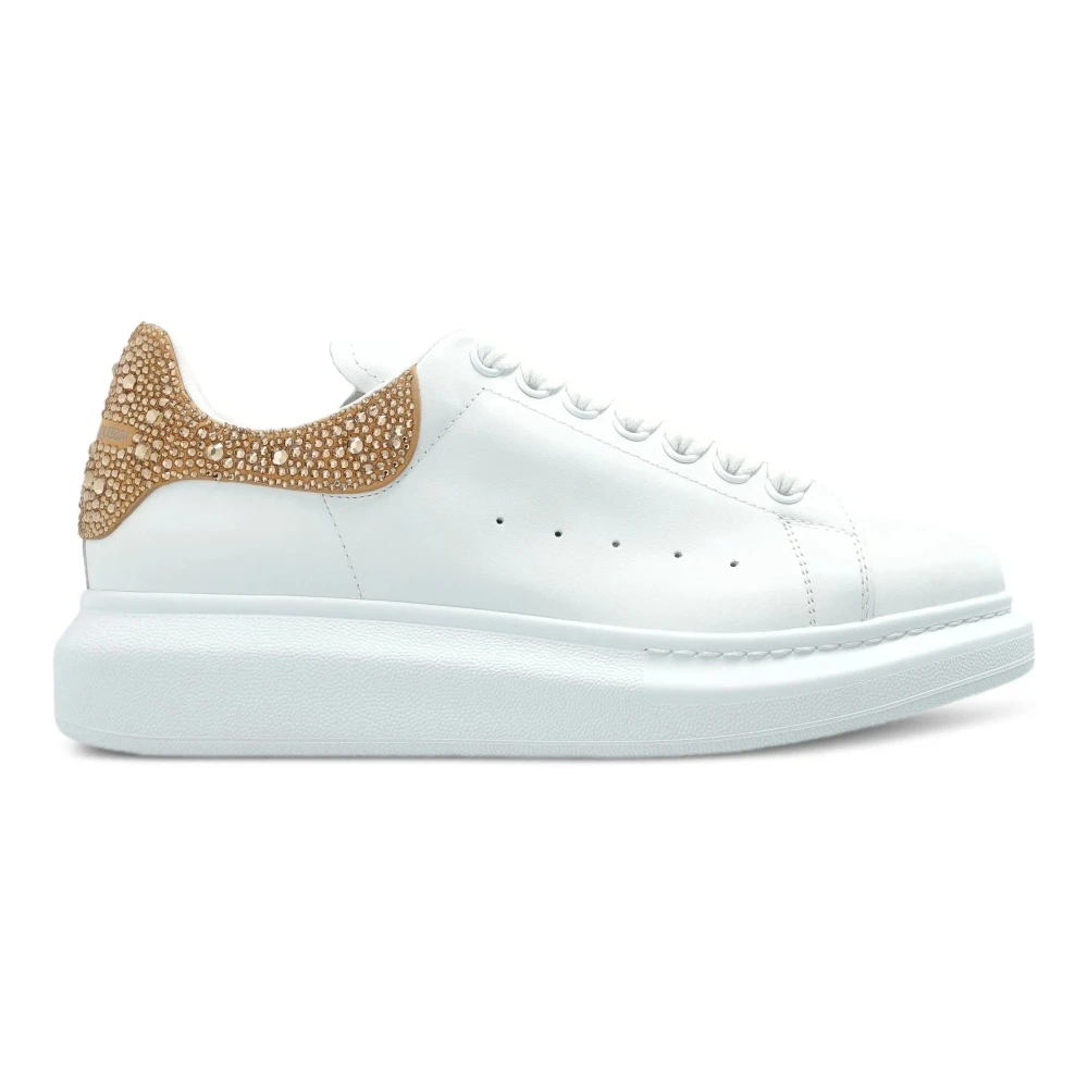 Alexander McQueen Witte Oversized Sneakers Gouden Accent Dames Schoenen