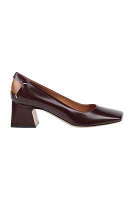 decollete-pumps