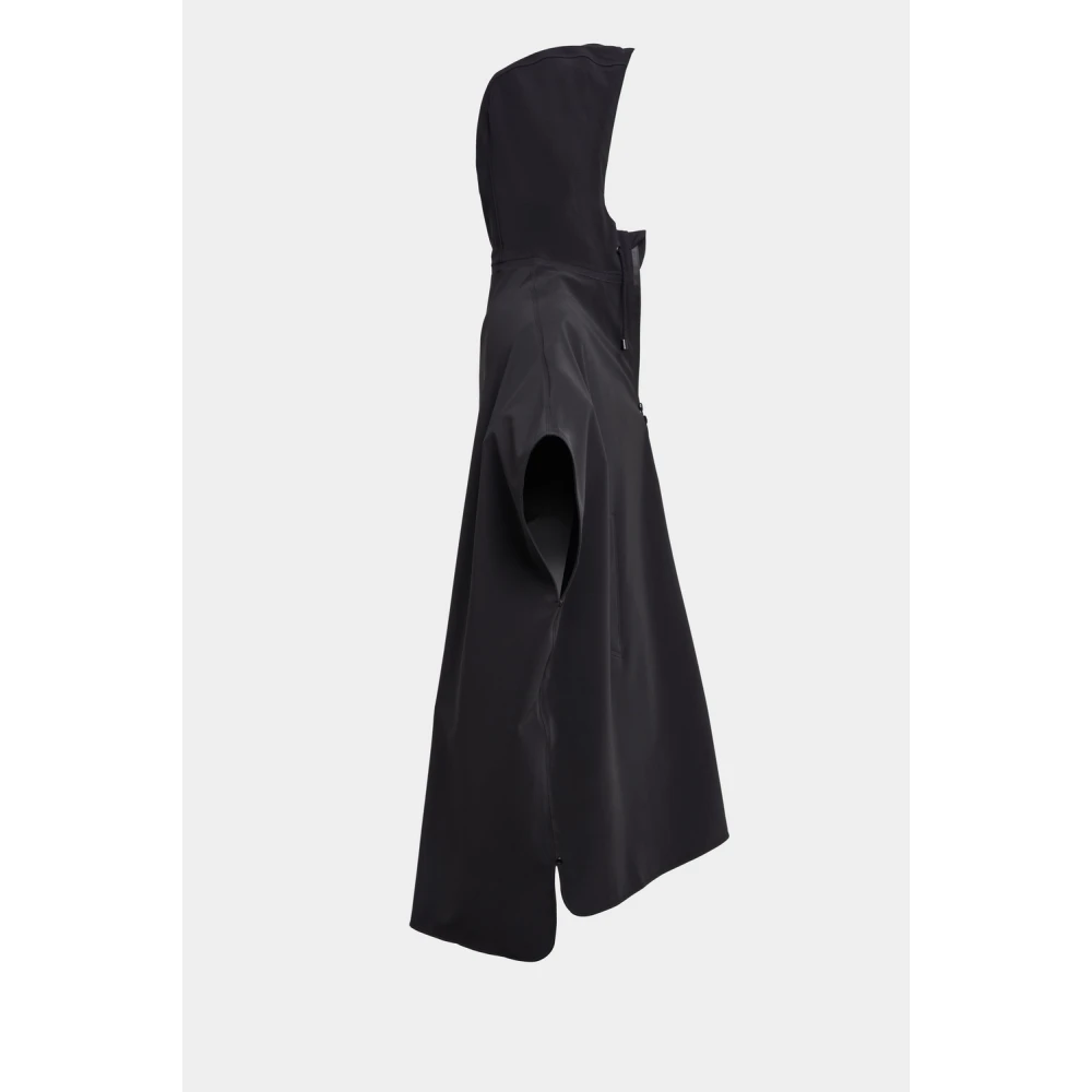 Stutterheim Matte Regenponcho voor Vrouwen Black Dames