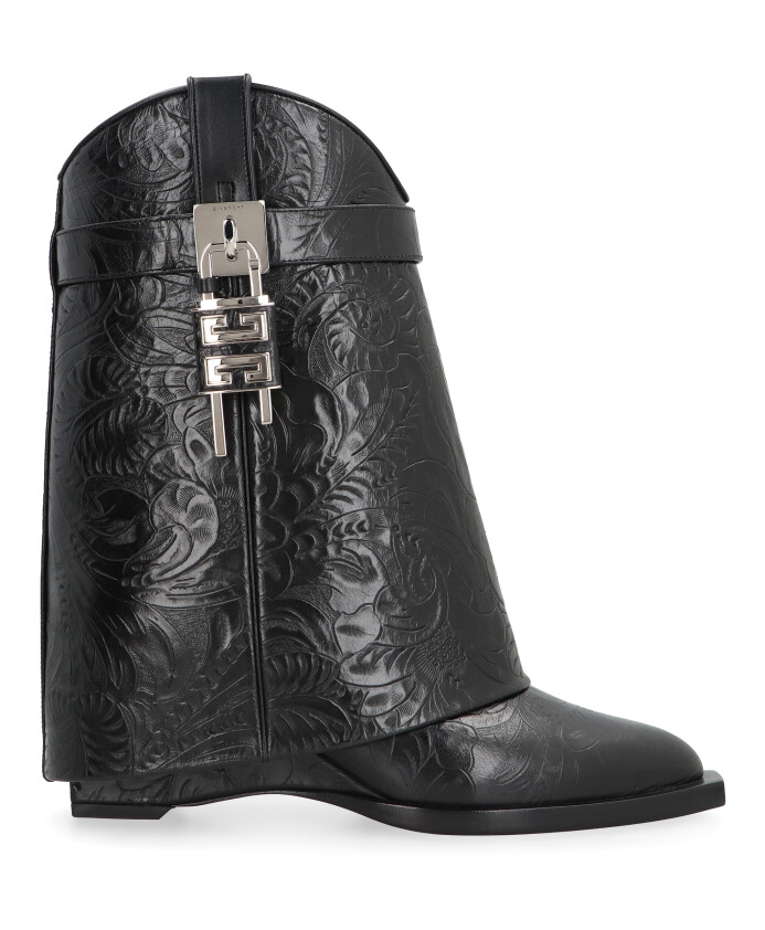 cowboy-leather-ankle-boots-with-padlock