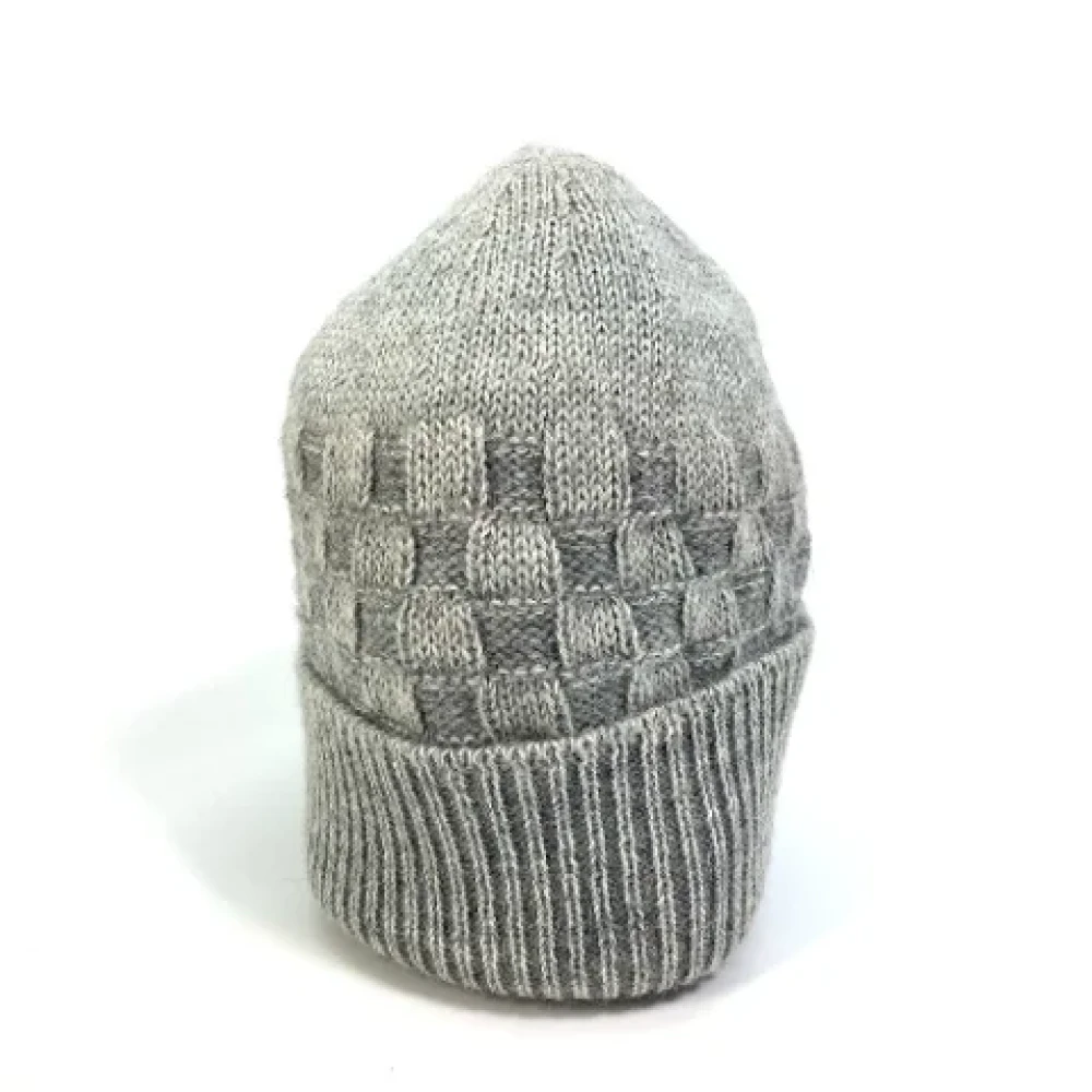 Louis Vuitton Vintage Pre-owned Wool hats Gray Dames