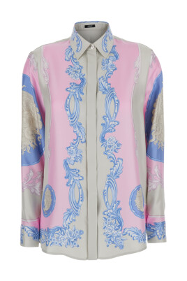 pink-silke-skjorte-med-grafisk-print