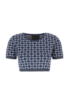 stylish-top-for-fashion-enthusiasts