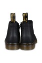 bottines-noires-en-cuir-avec-detail-jaune