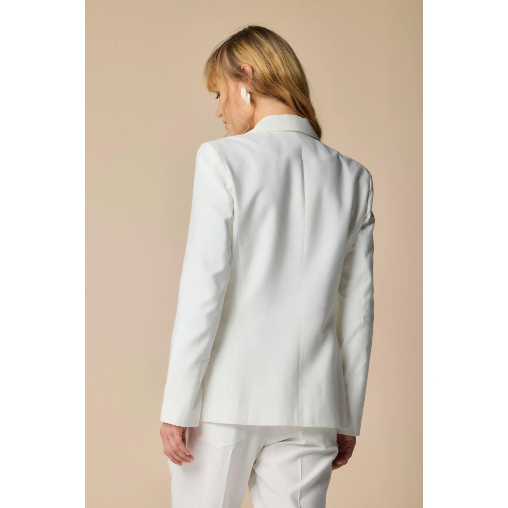 Kocca Stijlvolle Blazers voor een Chique Look White Dames