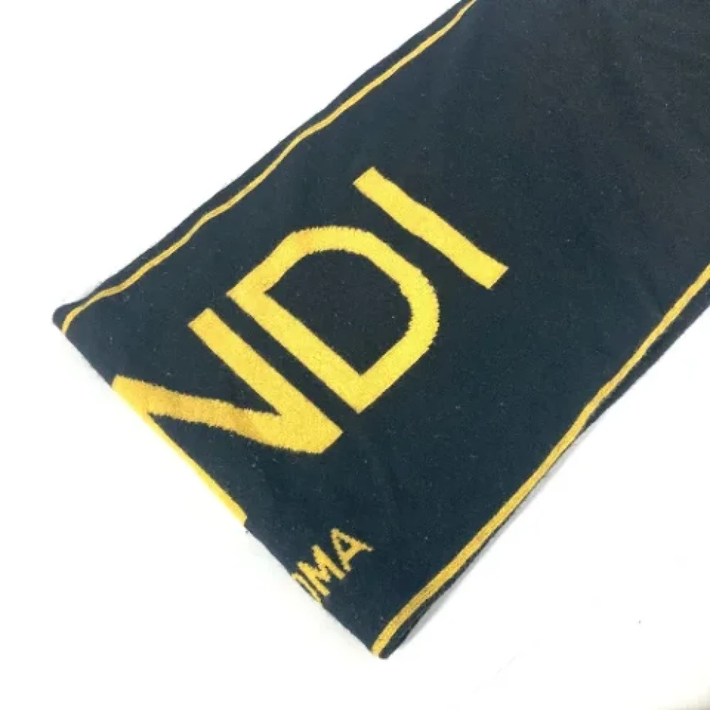 Fendi Vintage Pre-owned Wool scarves Black Dames