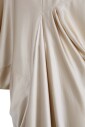 robe-de-mariee-avec-col-en-v-et-col-style-kimono