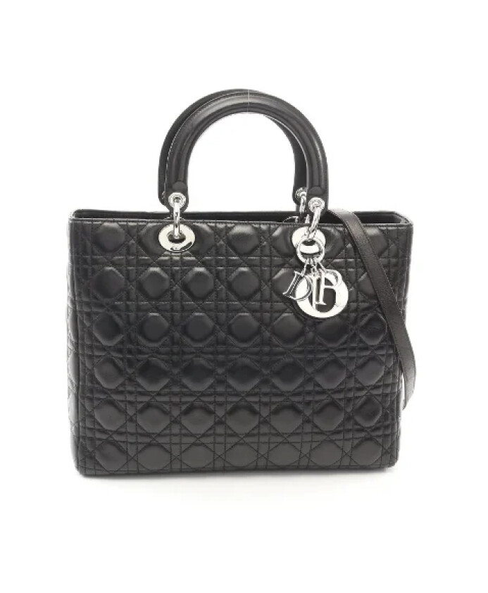 pre-owned-cuir-sacs-main