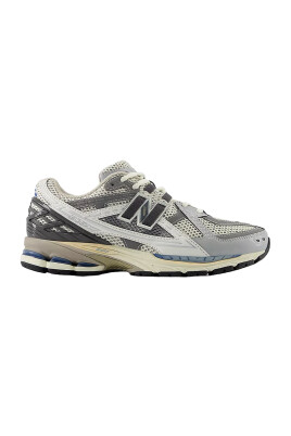 stylish-sneakers-for-active-lifestyle