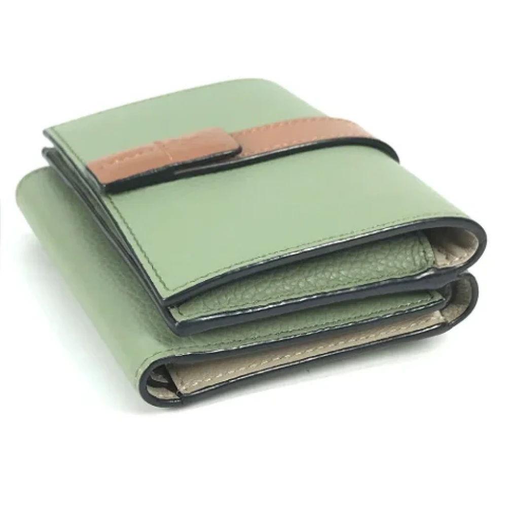 Loewe Pre-owned Leather wallets Green Dames