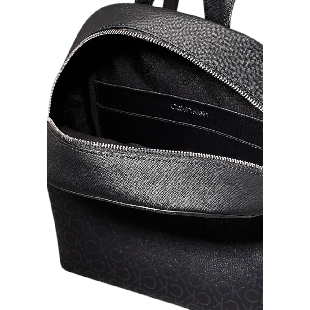 Calvin Klein Ronde Logo Rugzak in Zwart Black Dames