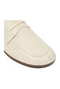 leren-loafers-slip-on-design-vrouwen