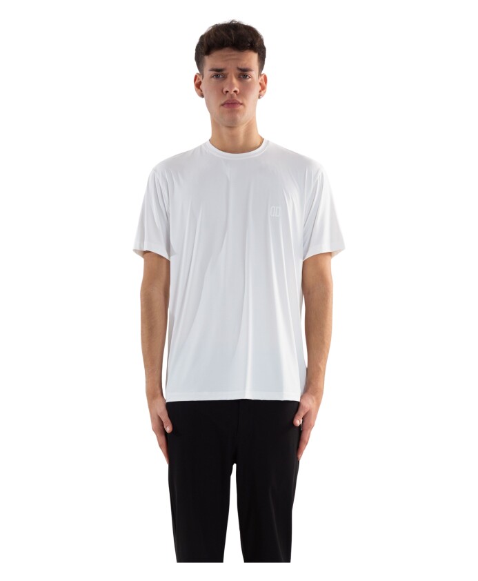 tee-shirt-tech-leger-en-002