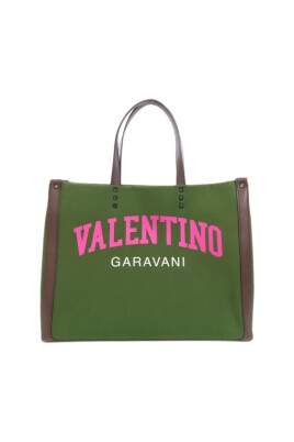 pre-owned-canvas-shoulder-bags
