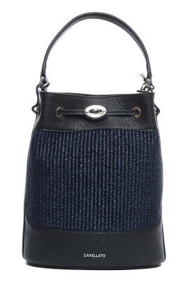 blue-handbag-stylish-choice-everyday-use