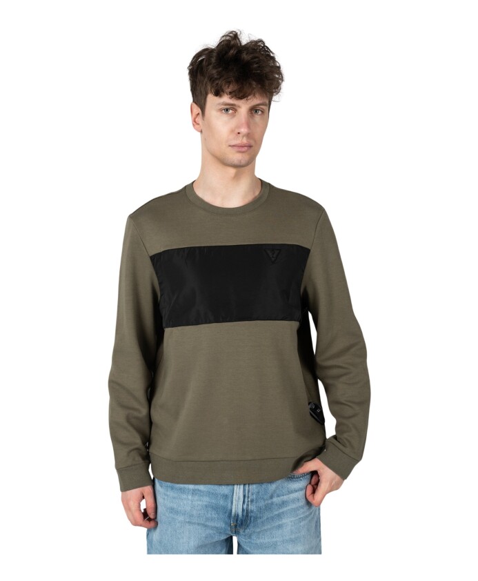 pull-minimaliste-elegant