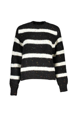 pull-a-col-roule-chic-avec-details-contrastes