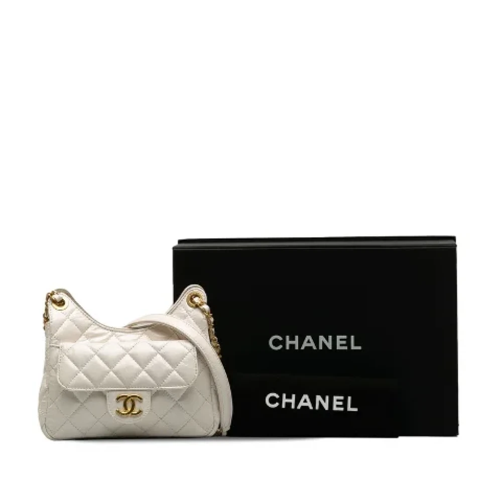 Chanel Vintage Pre-owned Leather crossbody-bags White Dames