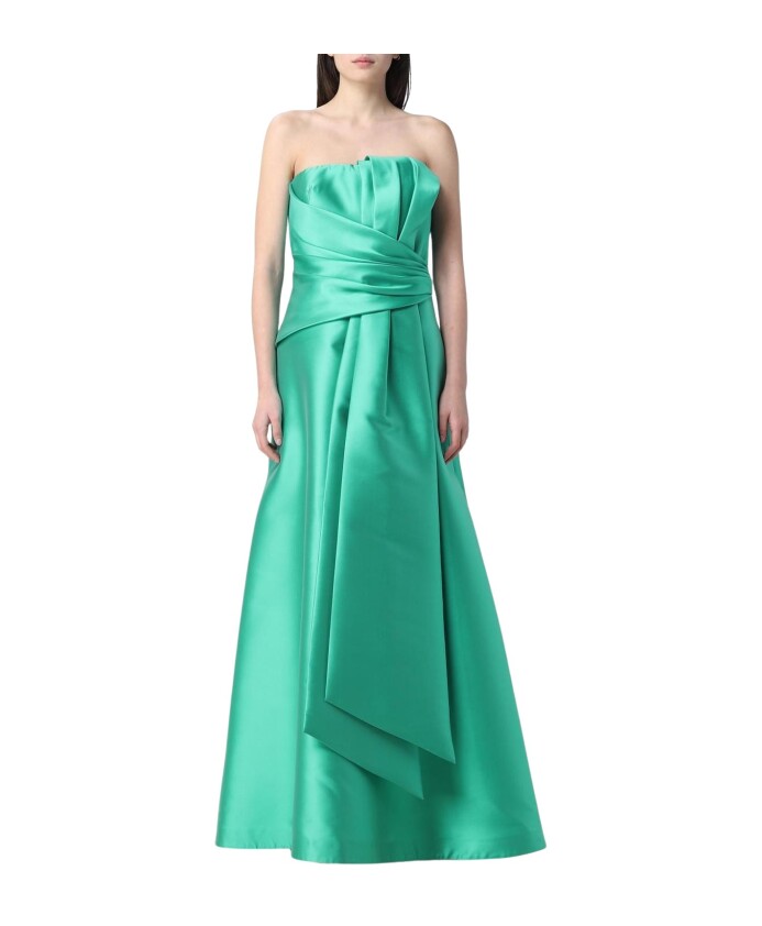 robe-de-soiree-en-soie-bleue-avec-detail-drape