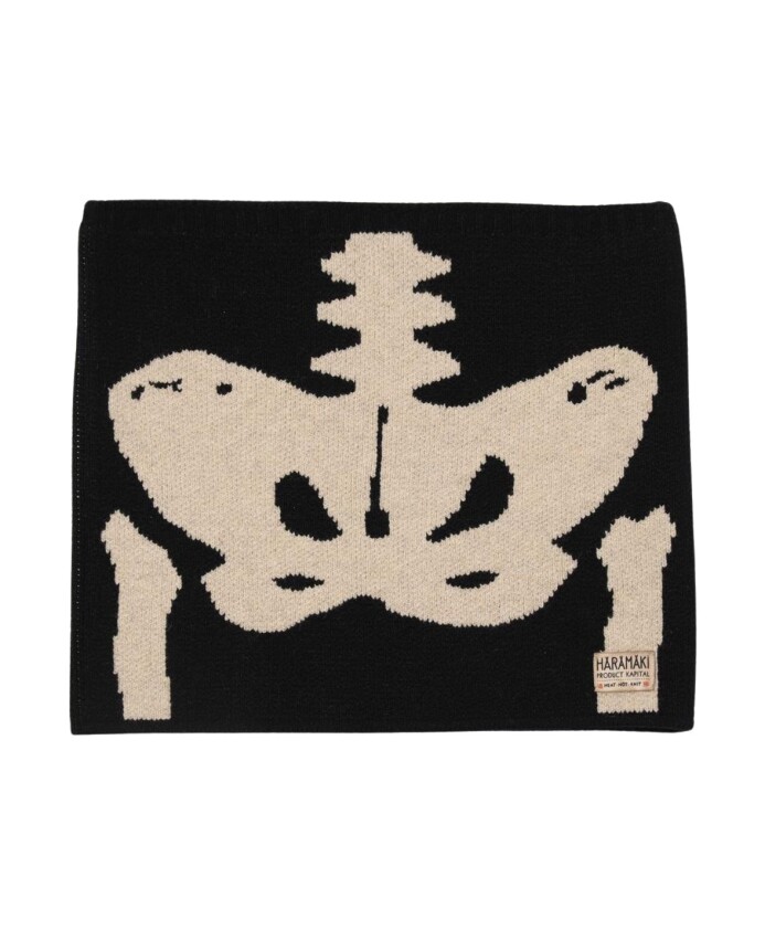 echarpe-en-laine-imprimee-avec-motif-de-squelette-noir