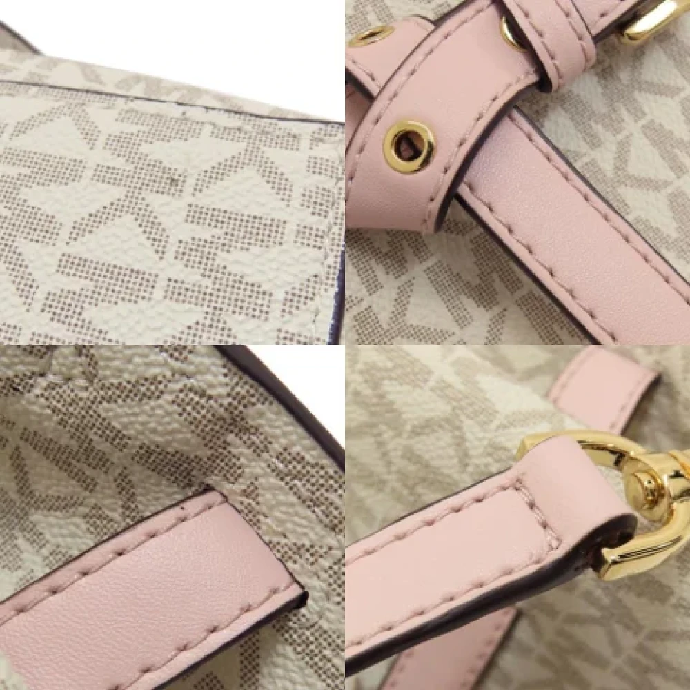 Michael Kors Pre-owned Fabric shoulder-bags Beige Dames