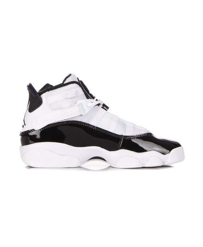 high-top-sneakers