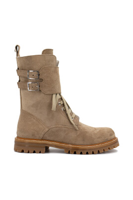 modern-suede-high-boots