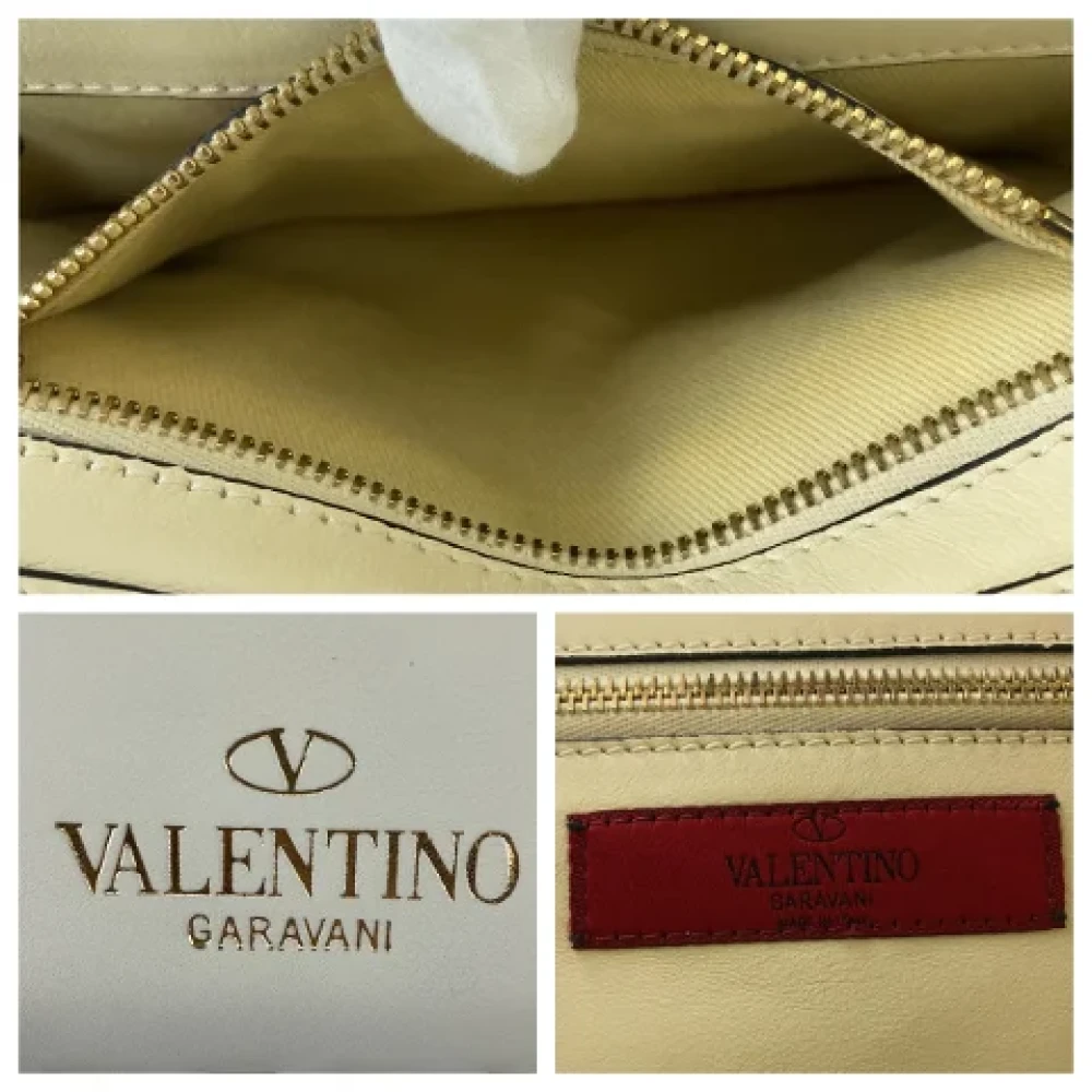 Valentino Vintage Pre-owned Leather shoulder-bags White Dames