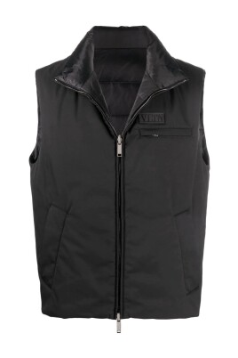 reversible-padded-gilet-in-black