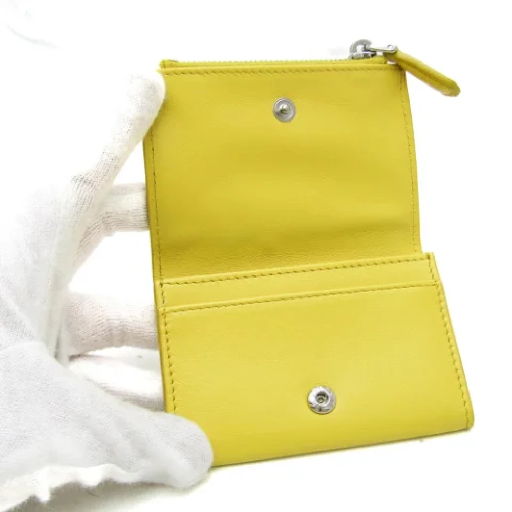 Prada Vintage Pre-owned Leather wallets Yellow Dames