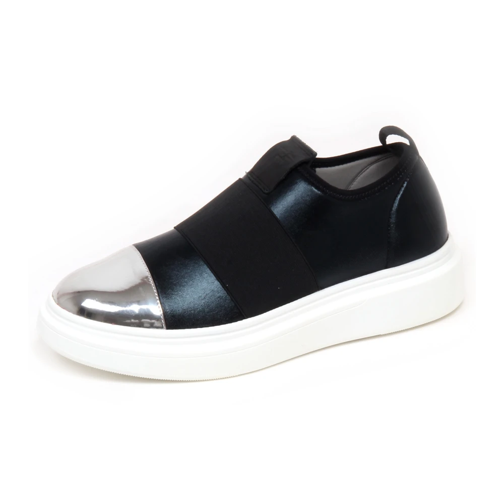 Fessura Vintage Slip-On Shoe Edge ONE Dames Schoenen Zwart