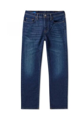 jean-bleu-aw24-coupe-elegante