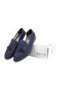 mocassin-en-tissu-bleu-avec-pompons