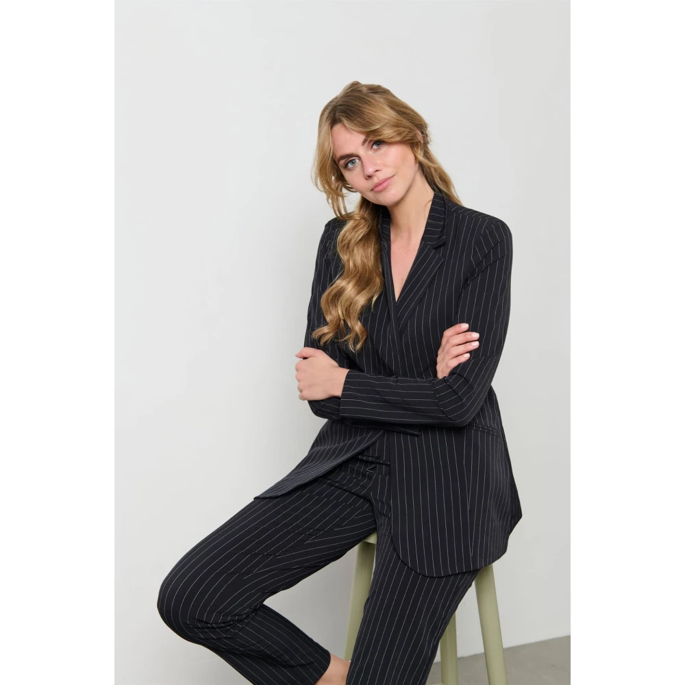 &Co Woman Pin-Stripe Cigarette Broek Zwart Black Dames