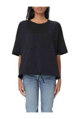 black-embroidered-sweater