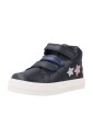 nova-fun-trendy-sneakers
