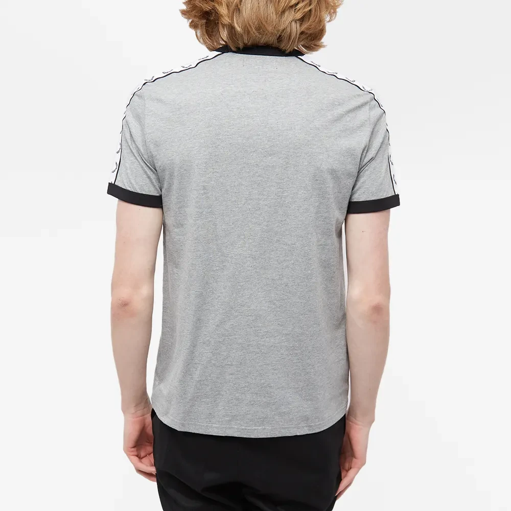 Fred Perry Taped Ringer T-Shirt met Laurel Crown mouwdetail Gray Heren