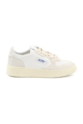sneakers-blanches-medalist-front-lace-logo